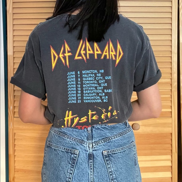 Def Leppard Graphic Tee - Picture 2 of 4